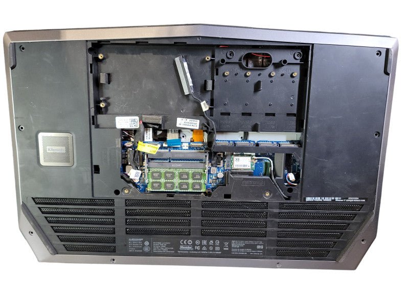 Alienware 17 R2| i7-4710HQ| 8GB DDR3L| GTX 970M| NO HD, FOR PARTS/REPAIR  Î² BudLap