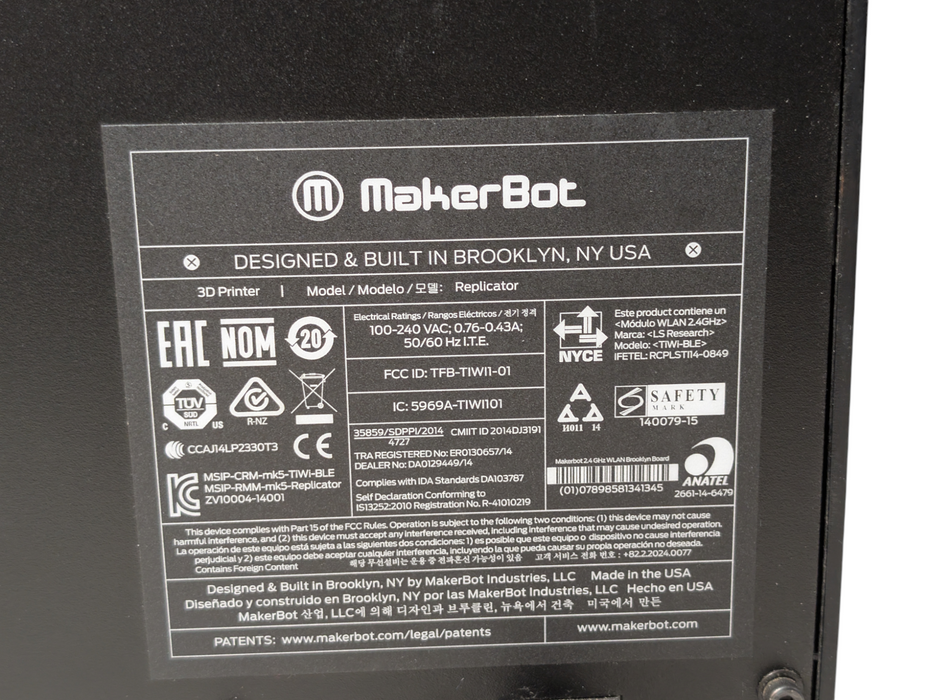 MakerBot Replicator 3D Printer Please READ