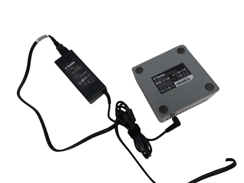 Trimble Charger Dual Battery Input PN: 109000 w Trimble Adaptor  =