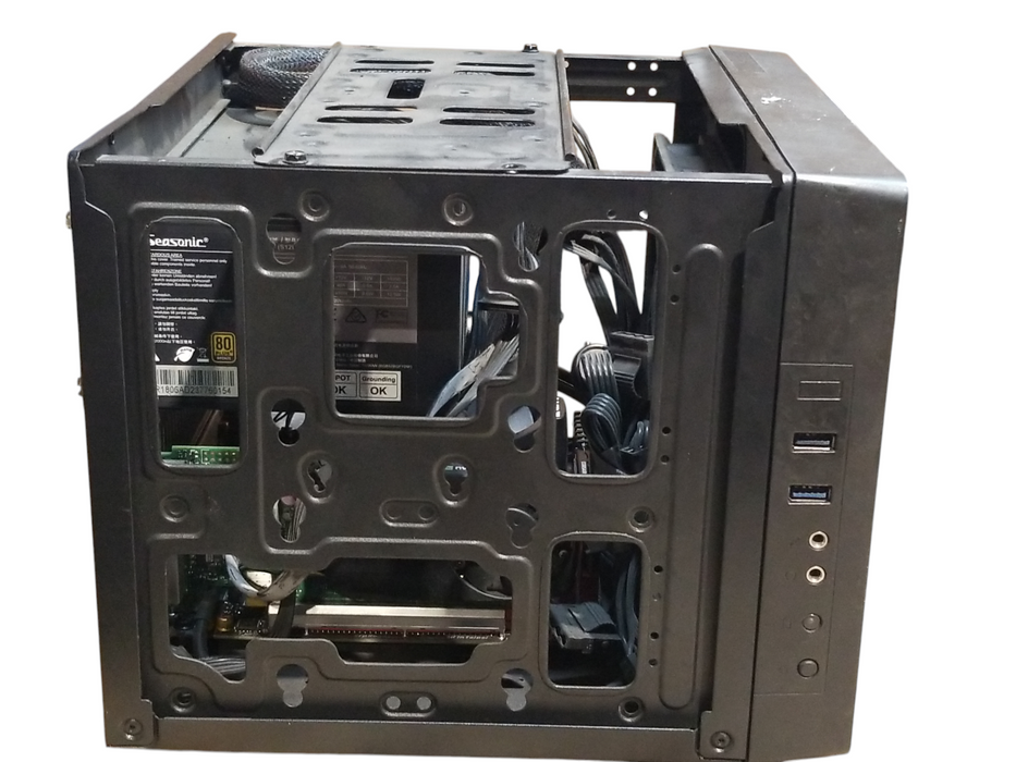 Custom Pc w/ GIGABYTE AB350N-Gaming AMD Ryzen 5 5500 CPU 8GB RAM No HDD READ