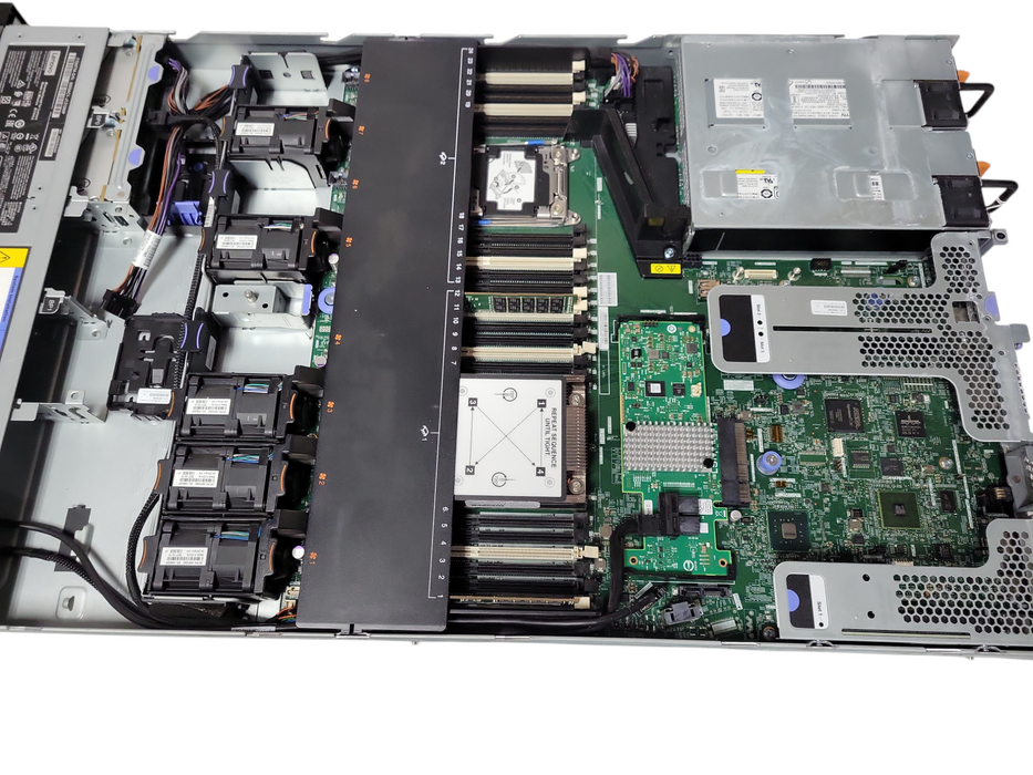 Lenovo System X 3550 M5 1x Xeon E5-2620 v4 @ 2.10GHz 32GB DDR4 2x 900W PS
