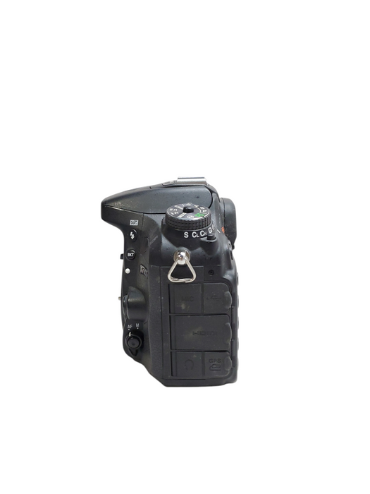 Nikon D7100 24.1MP Digital SLR Camera - Body Only *READ*