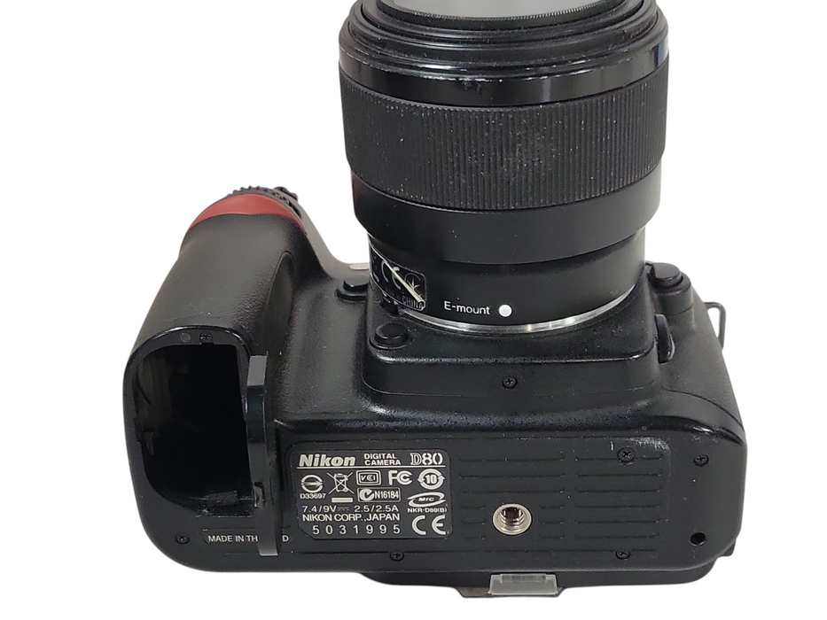 Nikon D80 Digital SLR Camera w/ 0.45m/1.48ft lens UNTESTED, no battery/sd card