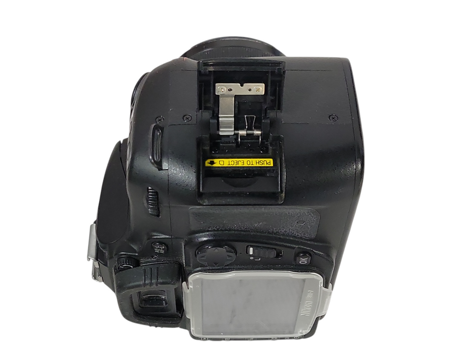 Nikon D80 Digital SLR Camera w/ 0.45m/1.48ft lens UNTESTED, no battery/sd card
