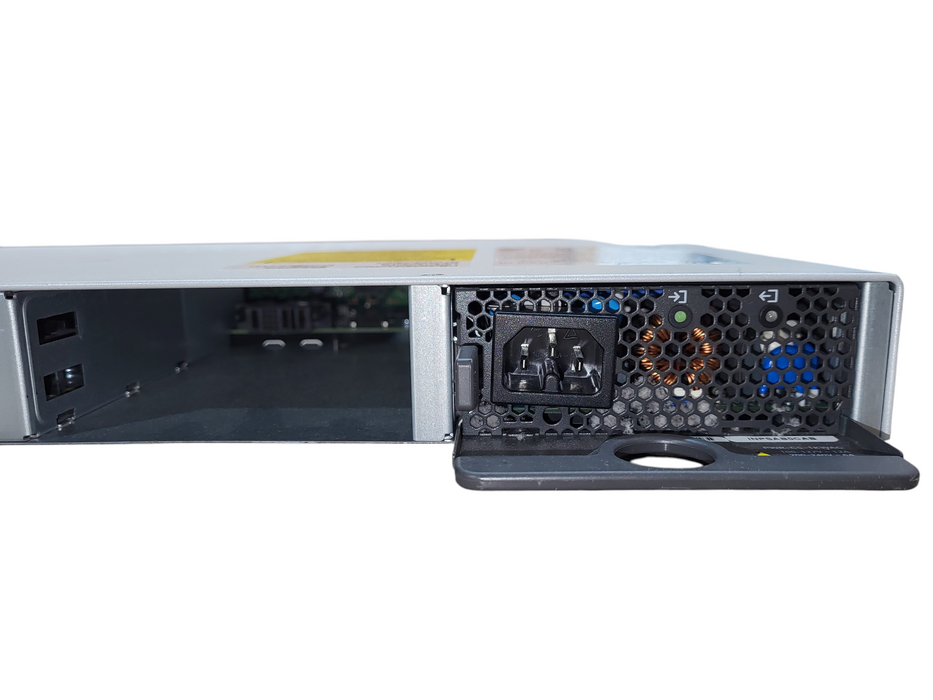 Cisco C9200L-48P-4G-E 48x RJ-45 Gigabit 4x SFP Network Switch 1x PSU