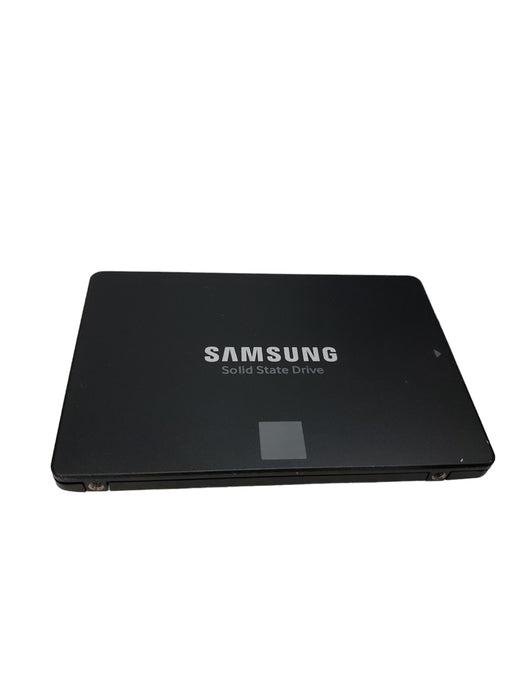 Lot 20x 240GB - 256GB SATA 2.5" 7mm SSD - Assorted Brands