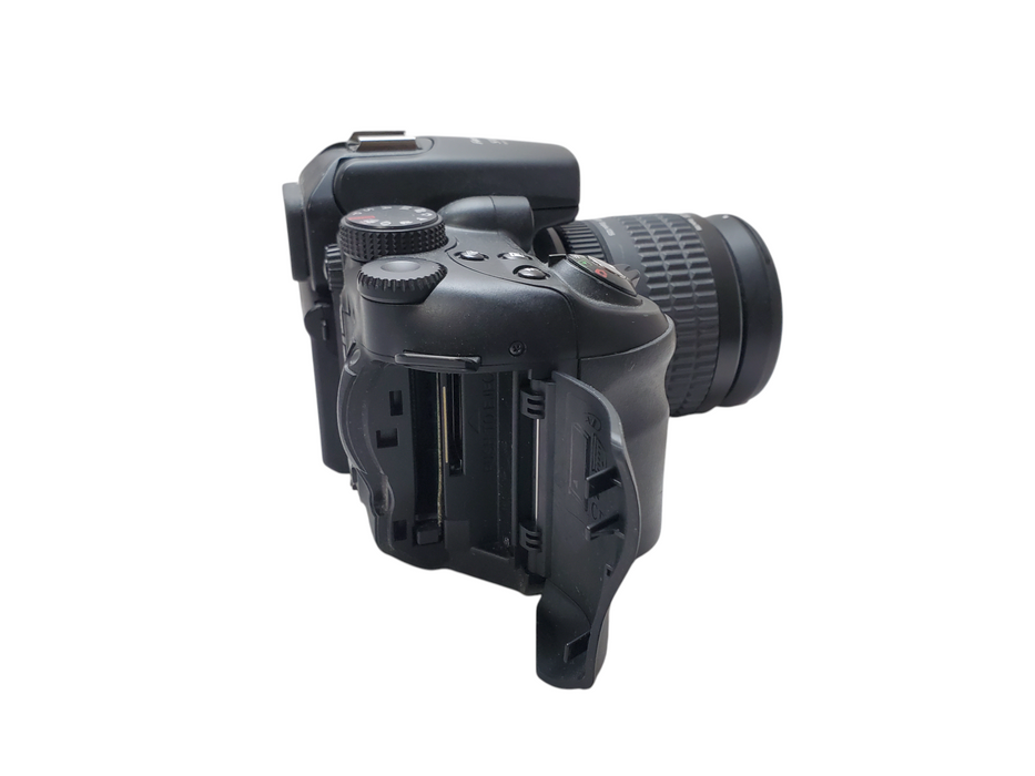 Fujifilm FinePix S9000 9.0MP 28-300mm Digital Camera