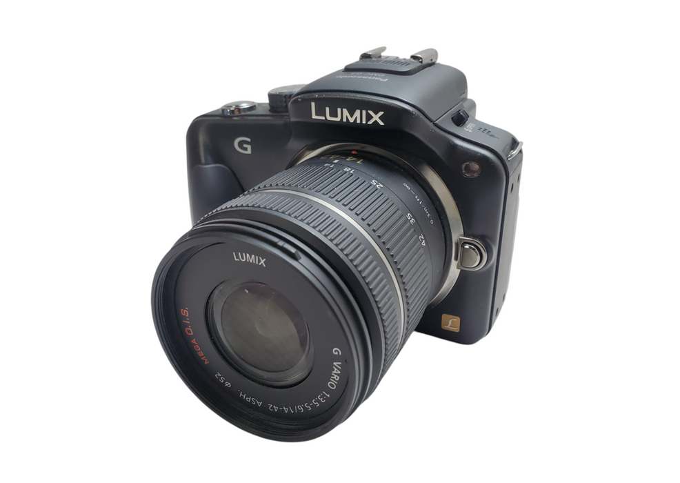Panasonic DMC-G3 16.1MP Mirrorless Camera w. 14-42mm Lens + Battery
