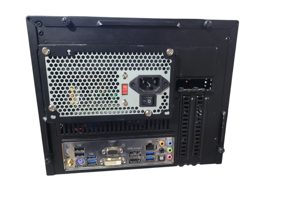 Custom PC/ASrock AMD A4-5000 @ 1.50GHz 8GB DD3 256SSD
