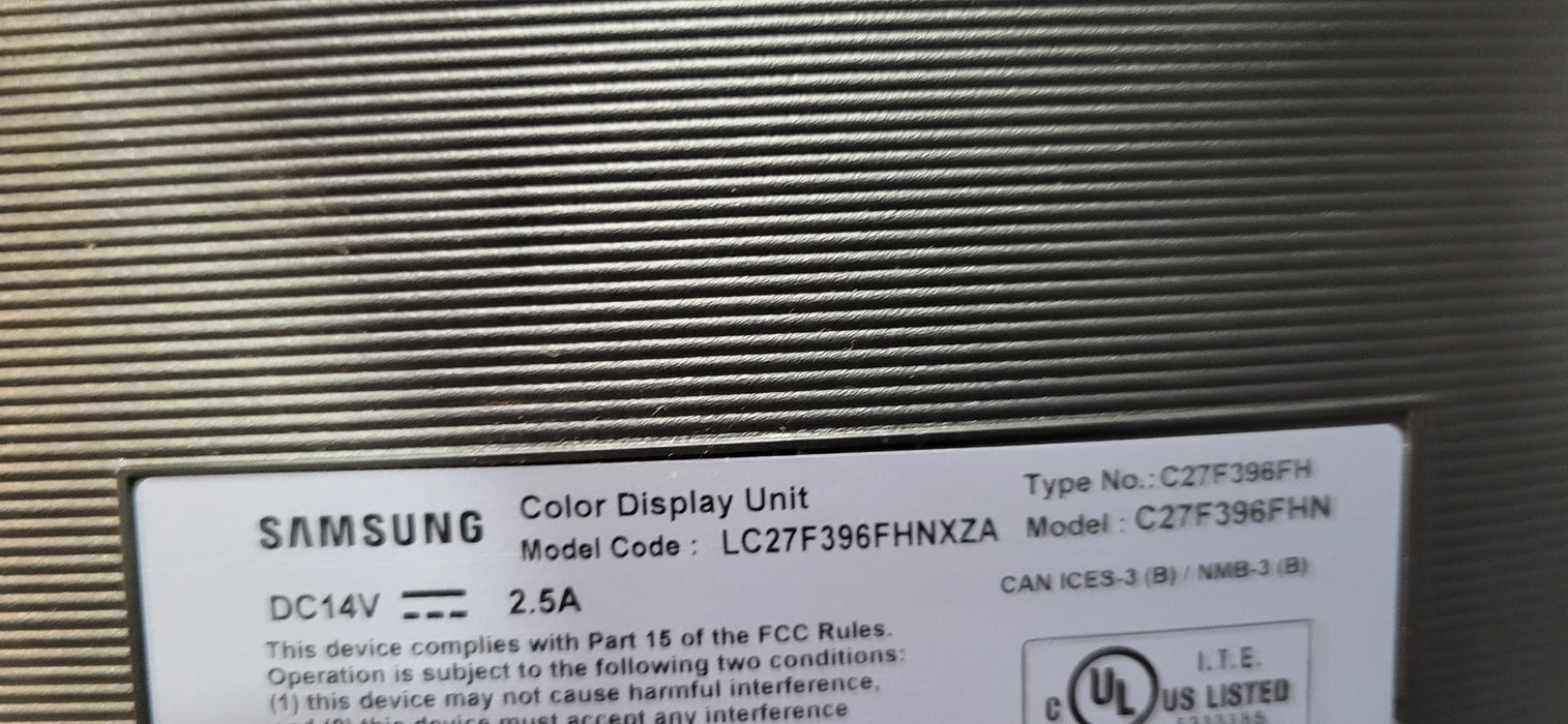 Samsung 27 inch Curved LED LCD Monitor - C27F396FHN W/AC & Stand