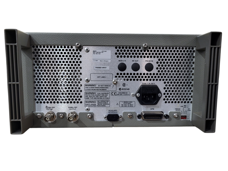 HP Agilent Signal Generator 8648C 9kHz-3.2GHz READ