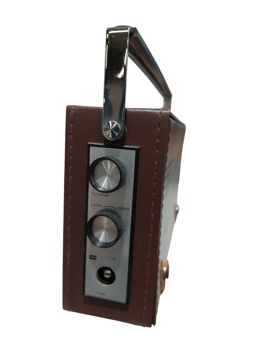 Vintage Sanyo Dual Speaker AC/DC Super Fringe