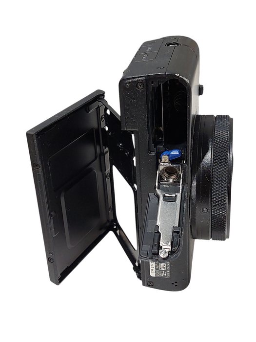 Sony Cyber-Shot Exmor RS 4K  RX100 Model: DSC-RX100M7 No battery , shutter issue