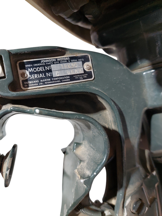 Johnson Outboard 1.5 HP Boat Motor Model: 1R69C ( AS-IS )