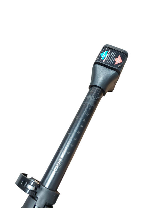 Fitness Bundle Scale 2PQ6 ( HTC Underarmour)  & Pull Up Bar ( Leike )