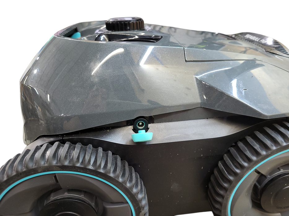 AIPER Seagull Pro Cordless Robotic Pool Cleaner No charger