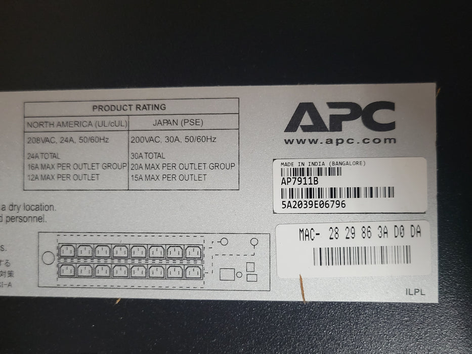 Open-Box APC AP7911B 2U Switched Rack PDU 30A 200V C13 16-Outlet