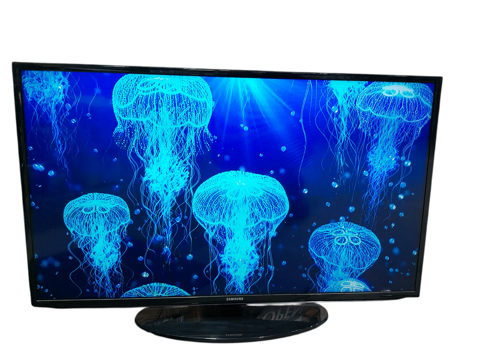 Samsung TV 2013  UN46EH5300F & PS4 Pro CUH-7115B with Controller Combo