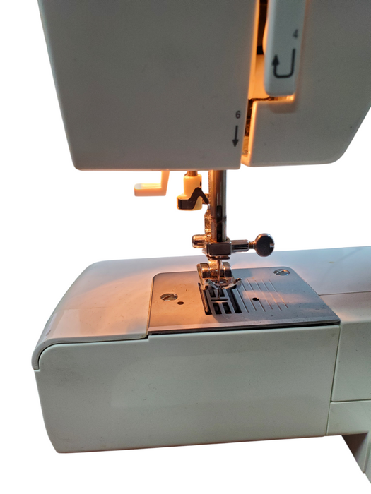 Singer Model 1120 Home Sewing Machine