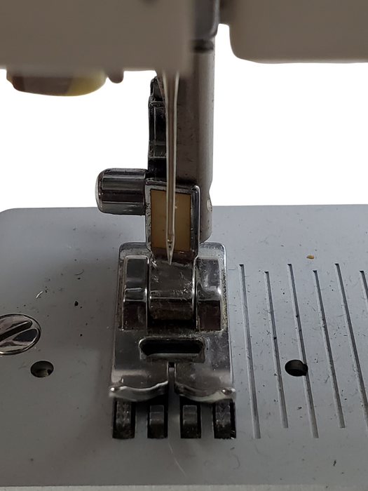 Singer Model 1120 Home Sewing Machine