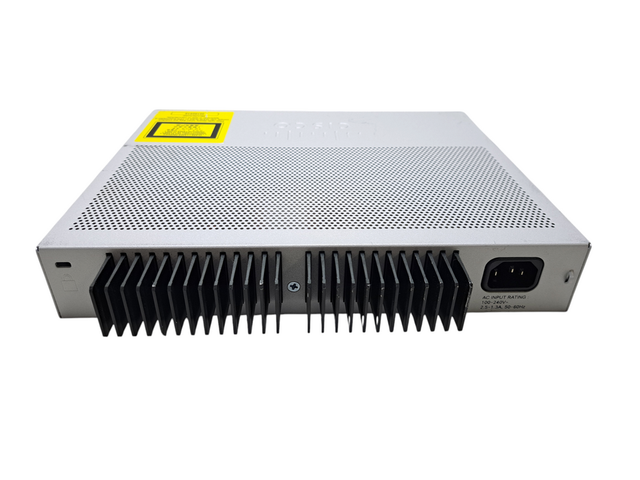 Cisco WS-C2960L-8PS-LL | 8-Port Gigabit PoE+ 2x SFP Silent Managed Switch