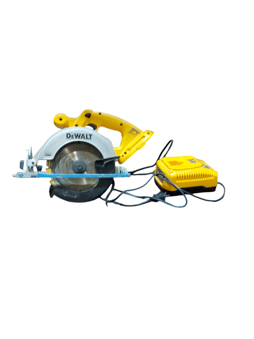 DeWALT DC390 6 1/2" 18v Li-ION CORDLESS CIRCULAR SAW - DW9116 Charger NO BATTERY