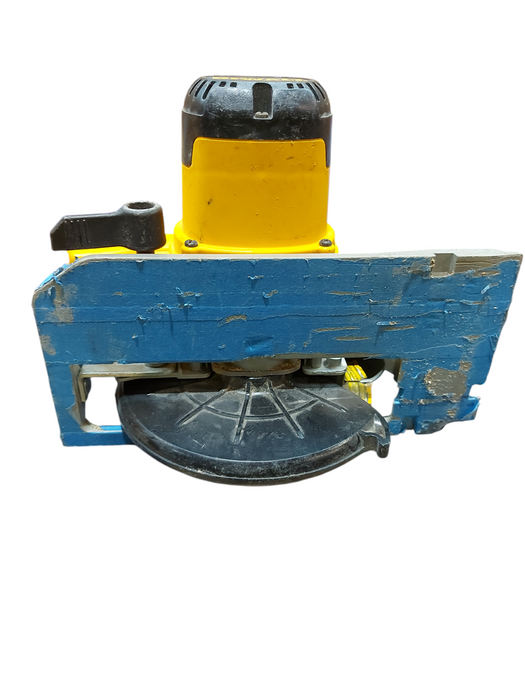 DeWALT DC390 6 1/2" 18v Li-ION CORDLESS CIRCULAR SAW - DW9116 Charger NO BATTERY