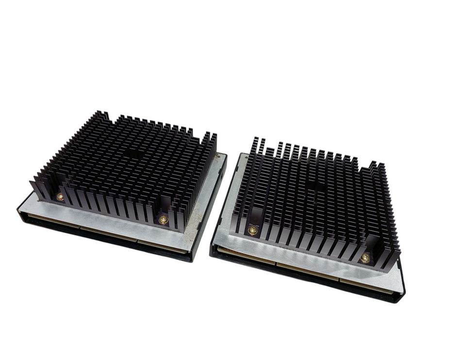 2 Vintage - Intel Pentium 2 Xeon 450/512/100 S2 19030248-0023 SL36W 94',97'