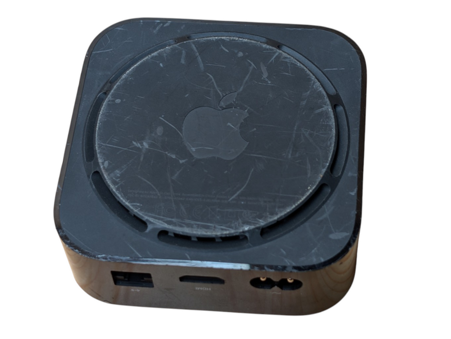 Apple TV 4K 1st Gen A1642 32GB With Remote