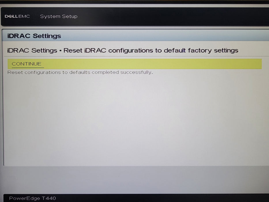 Dell PE T440, 2x Xeon Silver 4110 2.10GHz 32GB DDR4 PERC H330 2x PSU, 16x 2.5"