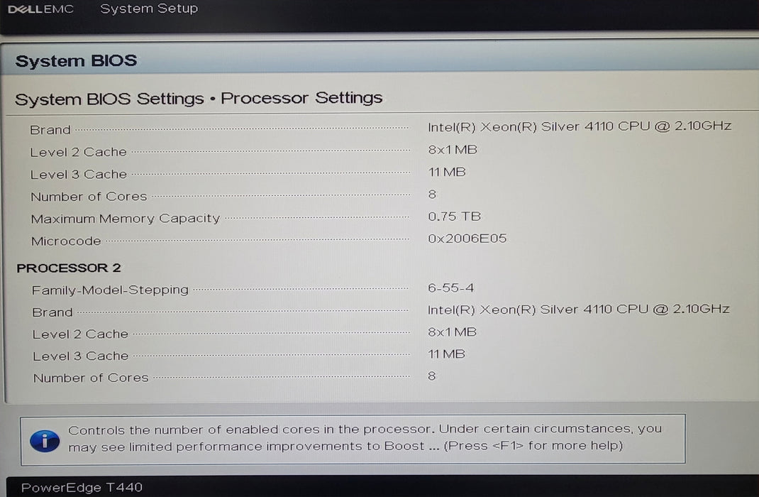 Dell PE T440, 2x Xeon Silver 4110 2.10GHz 32GB DDR4 PERC H330 2x PSU, 16x 2.5"