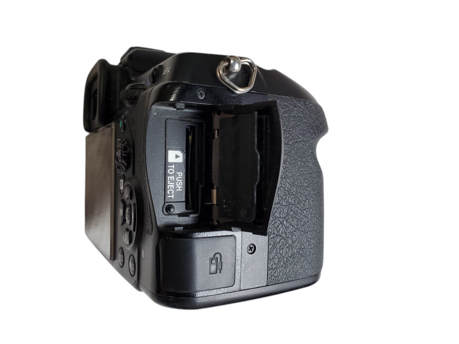 Pentax K-5 - 16.3MP Digital SLR Camera body - Body Only *READ*