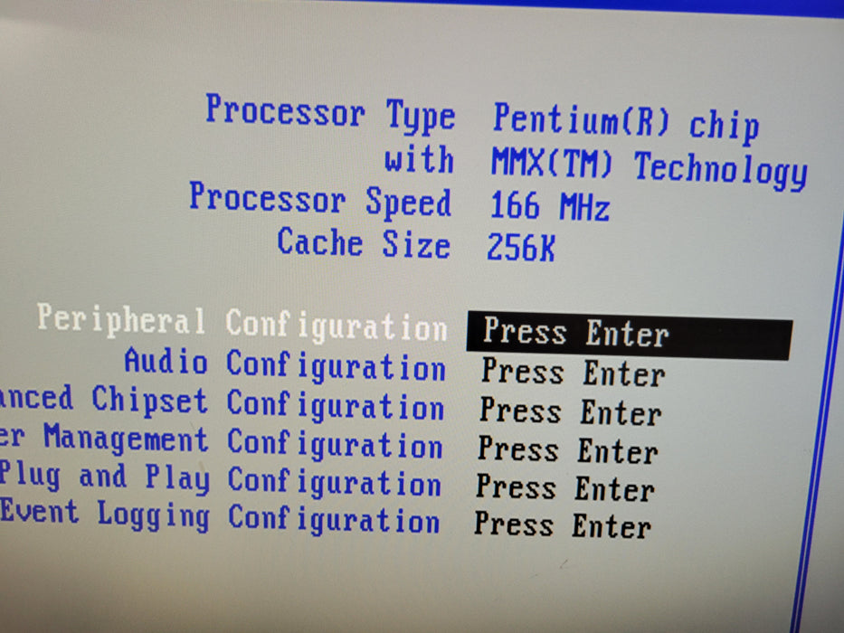 HP Pavilion 7420 - Intel Pentium w/MMX 166Mhz 32MB RAM NO HDD