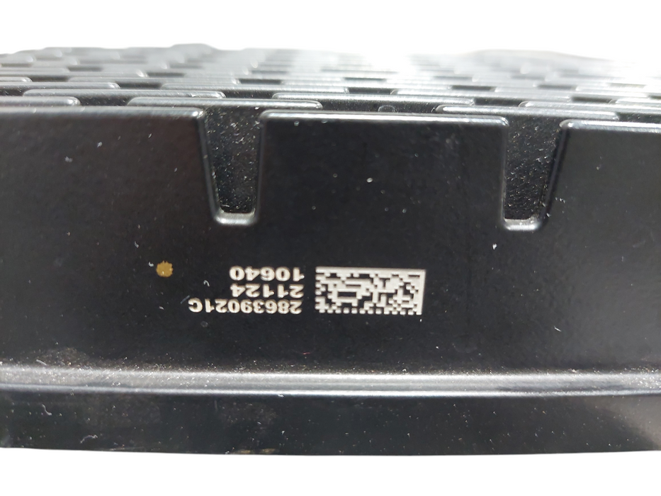 FoMoCo LJ8T-14G647-FR Supplier Code: G261Y Ford Mustang Control Module Amplifier