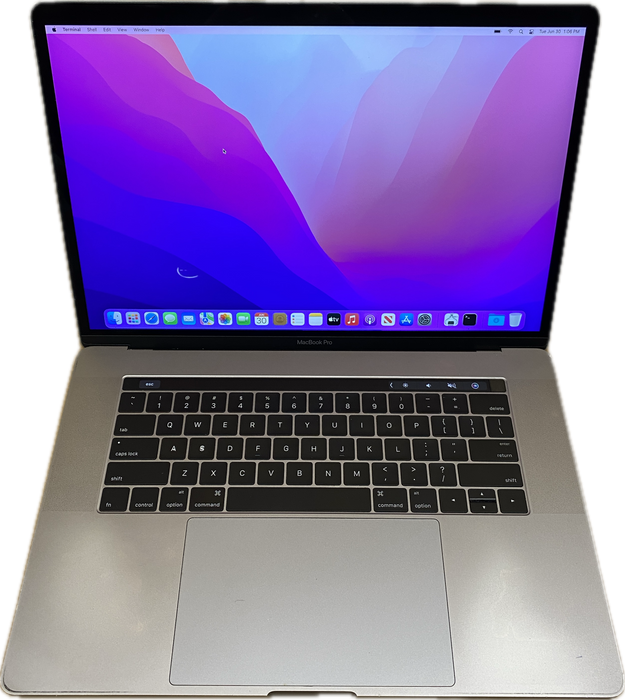 Apple MacBook Pro 15" 2016 i7-6820HQ Radeon Pro 460 GPU 16GB RAM 256GB SSD READ!
