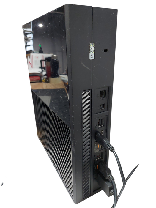 Xbox One , 1 Controller , Power Block & Hdmi Cable Model : 1540 with Kinect Cam