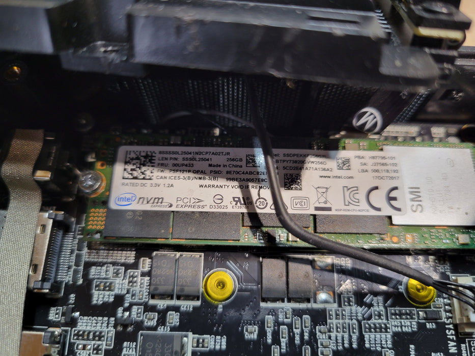 Beelink SER5 MAX | AMD Ryzen 7-5800h 16GB RAM 256GB NVME Windows 11 NO AC/PSU