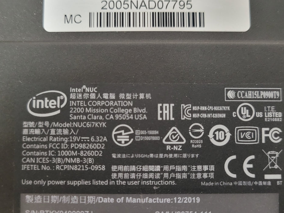 Intel NUC6i7KYK Mini PC Intel Core i7-6770HQ 2.60GHz, 8G Ram, 256GB M.2