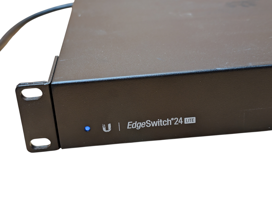 Ubiquiti EdgeSwitch 24 LITE ES-24-Lite 24 Port Gigabit Network Switch 2x SFP