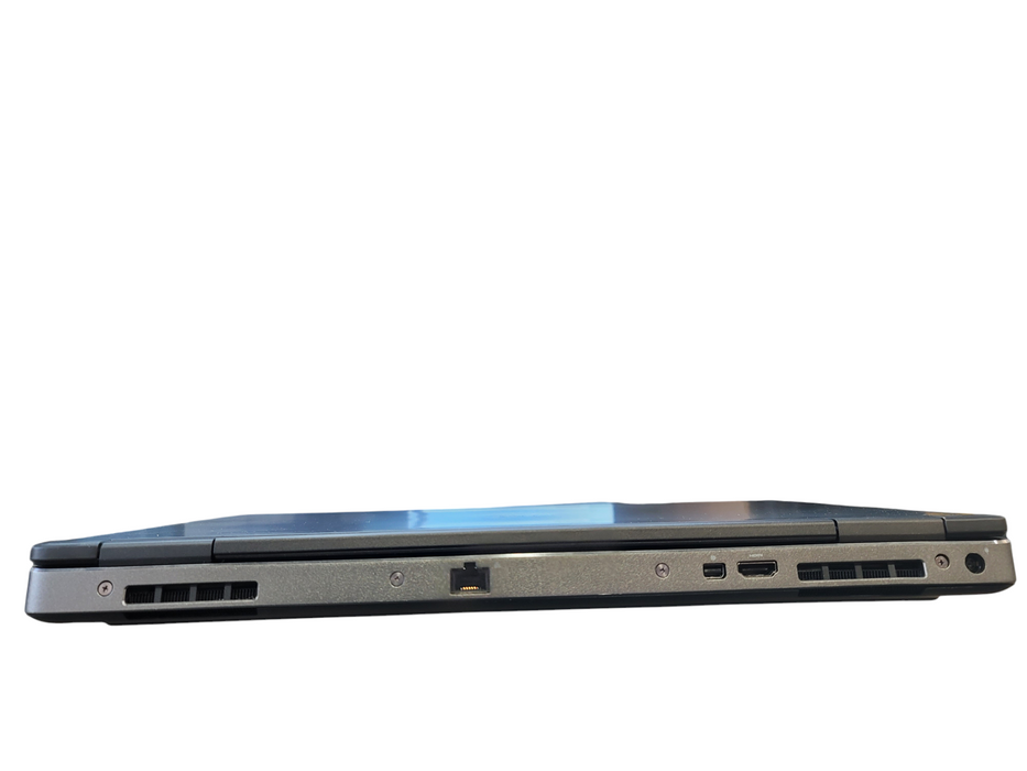 Dell Precision 7530 Xeon E-2186M 32GB DDR4 Quadro P2000 256GB NVMe
