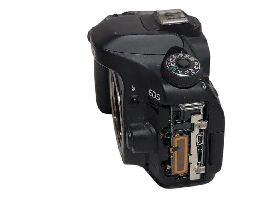 Canon EOS DS126591 Digital camera body only, READ