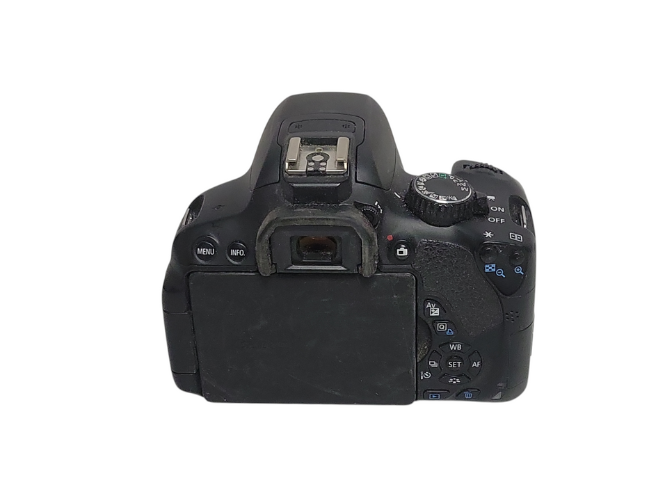Canon EOS Rebel T4i digital camera body only, READ