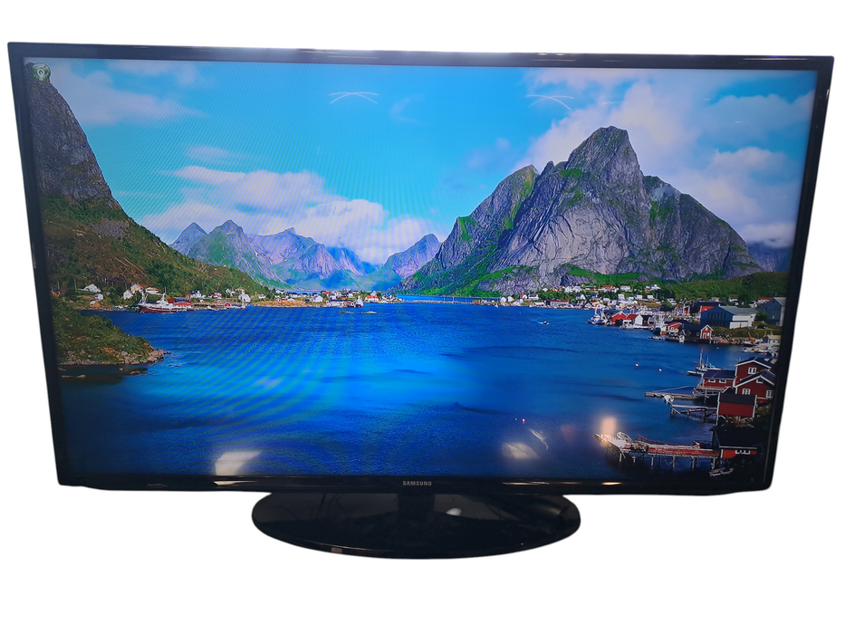 Samsung LCD 50" TV with Remote |  UN50H5203AF