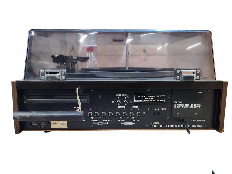 Vintage 1970s Panasonic SE-2300 Model 300 FM/AM Stereo Turntable