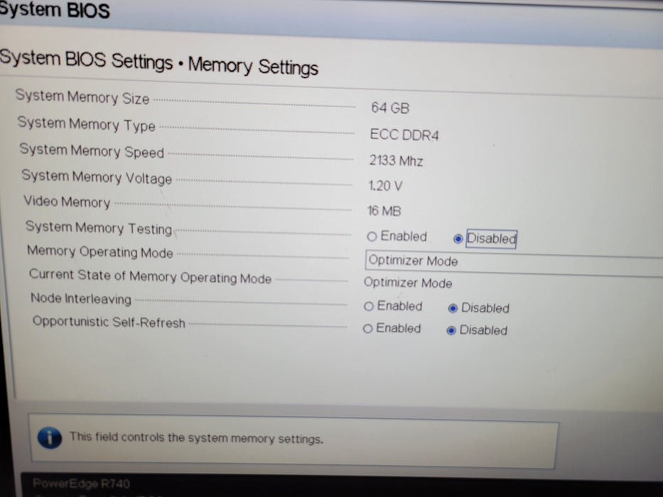 Dell PowerEdge R740 - 2x Xeon Gold 6134 64GB DDR4 NO RAID 2x 270W PSU