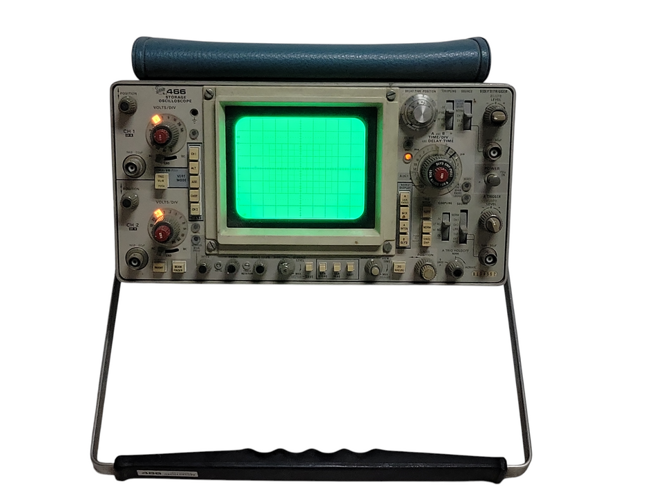 Tektronix 466 Storage Oscilloscope, powers on, READ