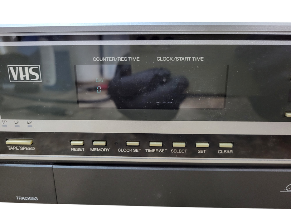 Fisher FVH-615 VCR Studio Standard VHS Video Cassette Recorder READ