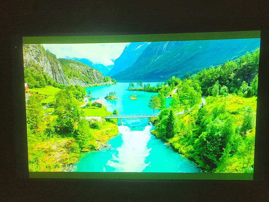 Christie LW650 WXGA Large Venue 3LCD Projector HDMI 6500 Lumens 836h Lamp hour