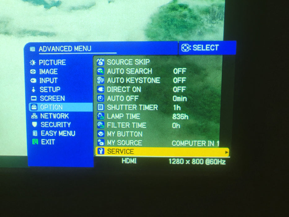 Christie LW650 WXGA Large Venue 3LCD Projector HDMI 6500 Lumens 836h Lamp hour