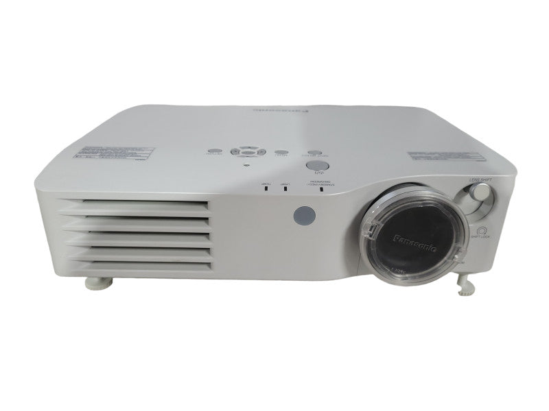 Panasonic PT-AX200U 720p 2000 Lumens 3LCD Home Theater Projector 965 Lamp Ho !
